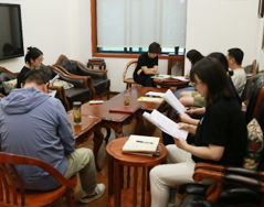 我支部召开专题读书会学习《中央八项规定及其实施细则精神》