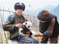 祖孙三代和熊猫坪坪的不了情