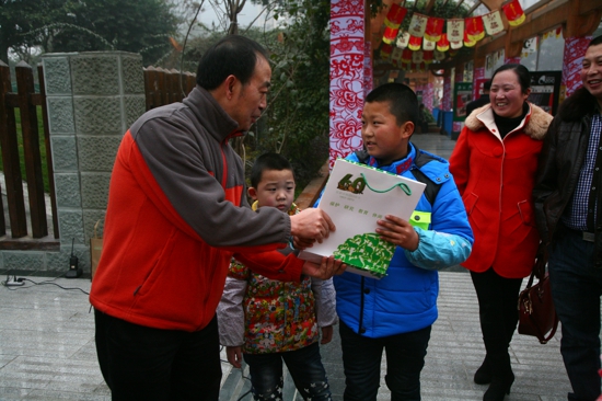 快乐新年，从陪伴与守护开始