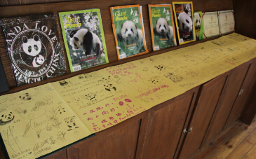 月亮产房募捐点里的“神秘绘本”