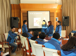 思维碰撞 不断成长------记大熊猫繁育研究基金会讲解培训分享会