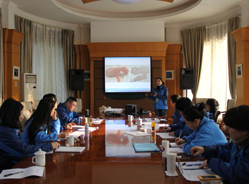 我会对公众教育项目部项目专员进行2014年度讲解考评