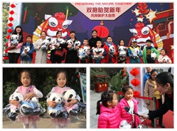 双胞胎小朋友与双胞胎熊猫宝宝的奇妙邂逅