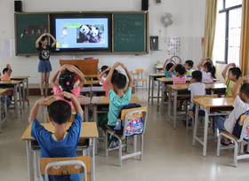 “熊猫讲堂”走进广西活动来到最后一站——走进留凤小学和二田小学