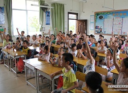 “熊猫讲堂”走进广西——在小朋友心里播撒“绿色的种子”