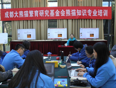 深入学习专业知识，切实增强讲解水平