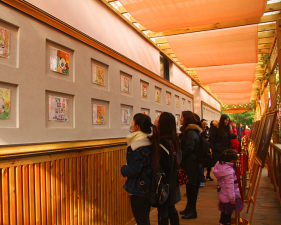 凤翔路小学大熊猫绘本绘画作品展在“熊猫画廊”开展咯！