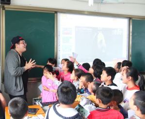 “熊猫讲堂”双河场镇中心小学专场活动——行动铸爱心，温暖进乡村